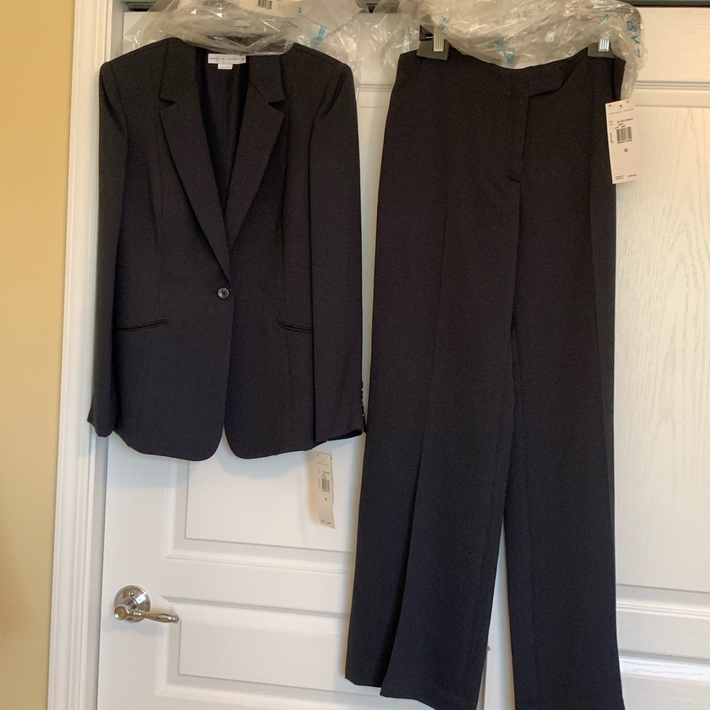COPY - Women’s Suit